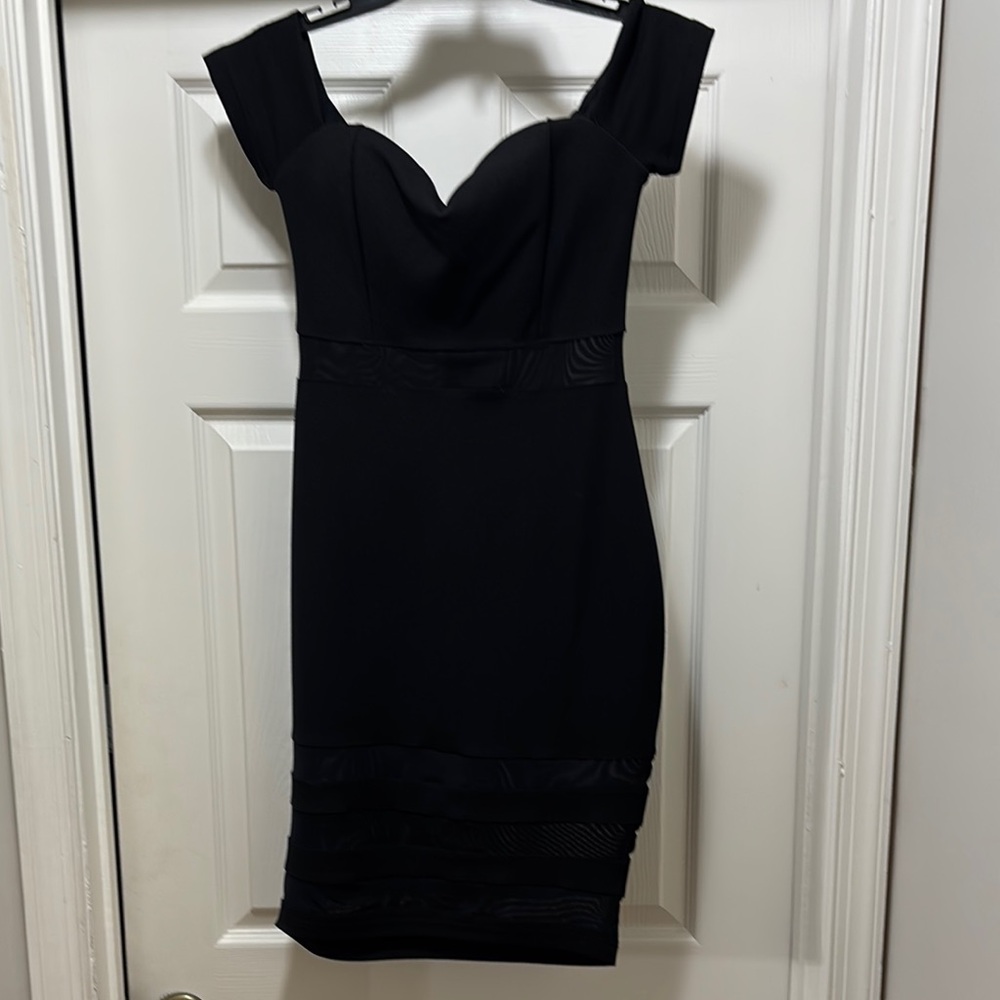 Elegant and Tastefully Sexy Black Off Shoulder Little Black Dress (Zoom in)